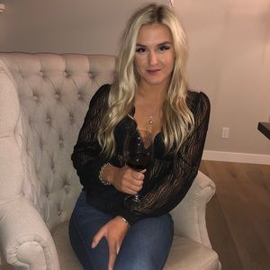 Meet your Posher, Claire